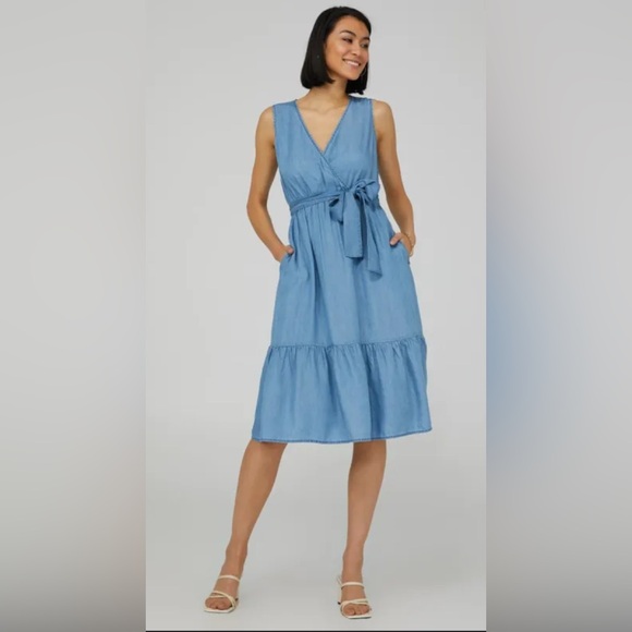 Suzy Shier Dresses & Skirts - Suzy Shier Blue Sleeveless Dress small belted denim look